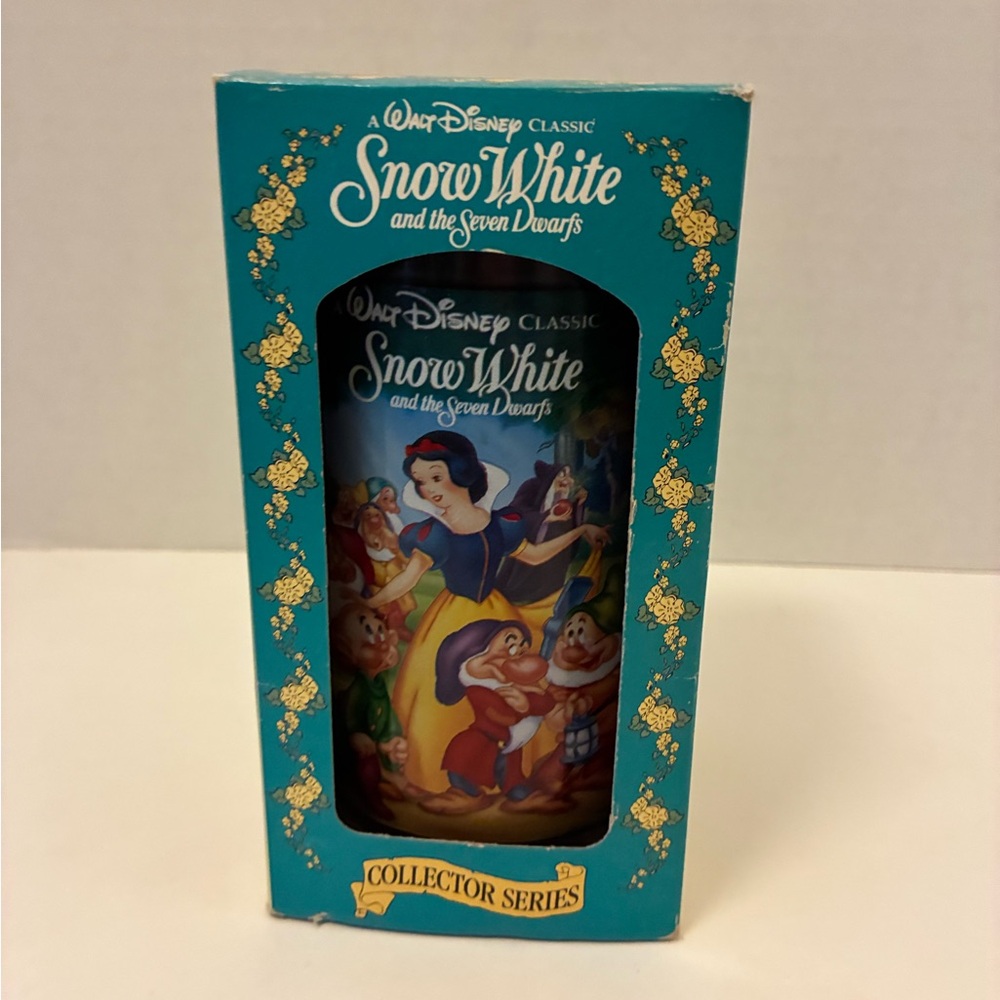 Vintage Burger King Walt Disney Snow White & The Seven Dwarfs Collector Cup 1994